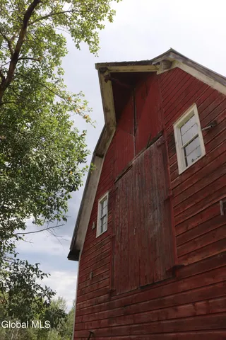 $850,000 | 484 South Johnsburg Road, Warrensburg, NY 12885