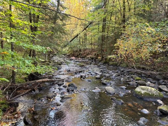 $850,000 | 484 South Johnsburg Road, Warrensburg, NY 12885