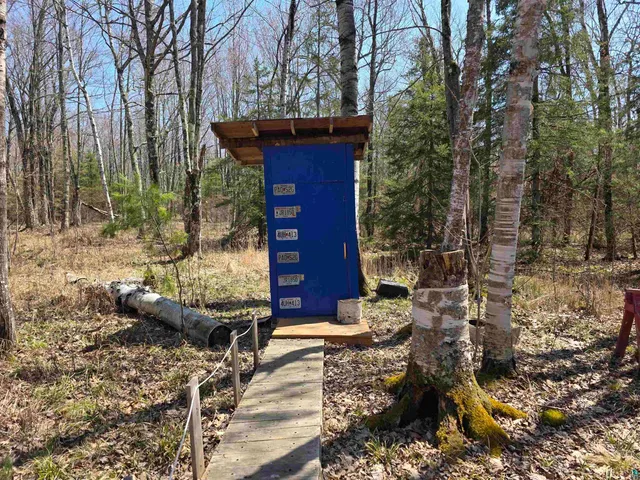 $114,900 | 1567 North Shore Road, La Pointe, WI 54850