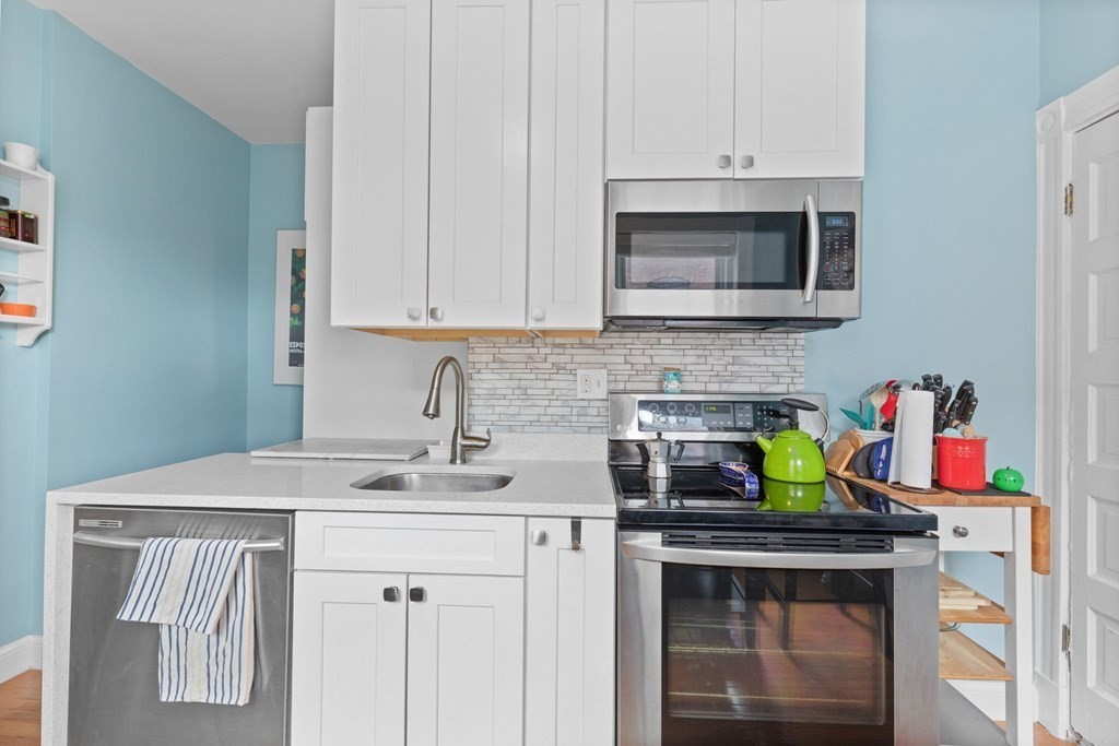38 Orkney Road, Unit 5 Boston, MA 02135 - Photo 6 of 30