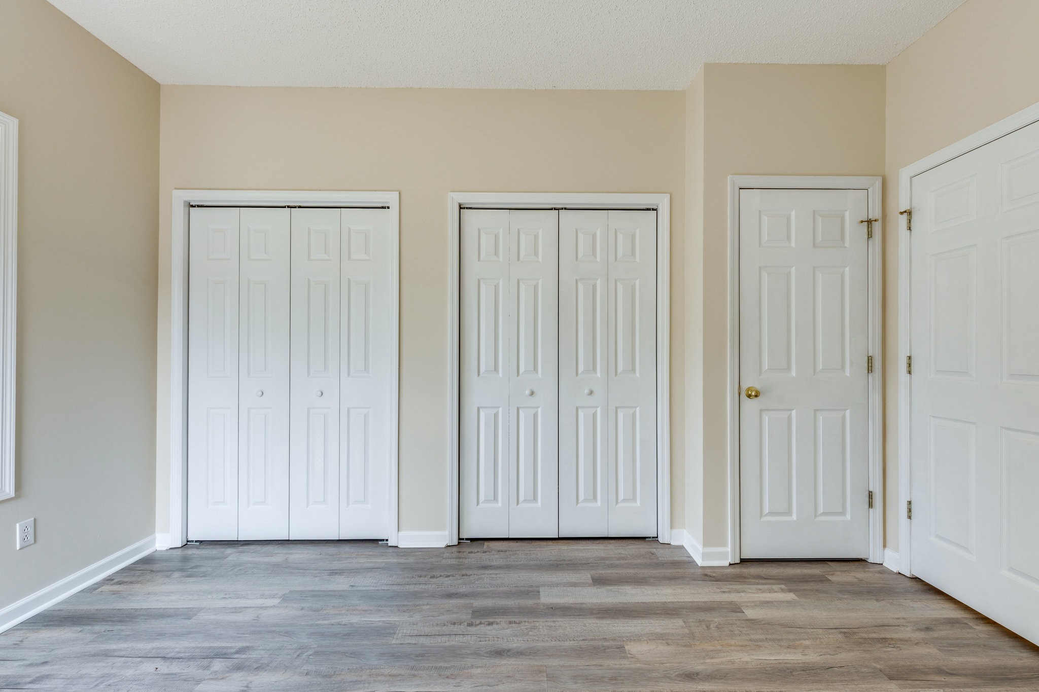 225 Locust Street Pulaski, TN 38478 - Photo 23 of 44 a view of a livingroom with wooden floor