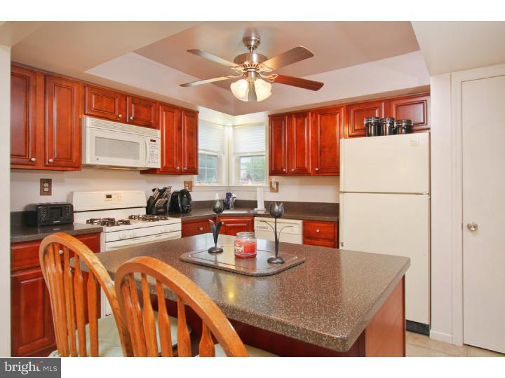 104 Canter Road Logan Township, NJ 08085 - Photo 3 of 16 Kitchen