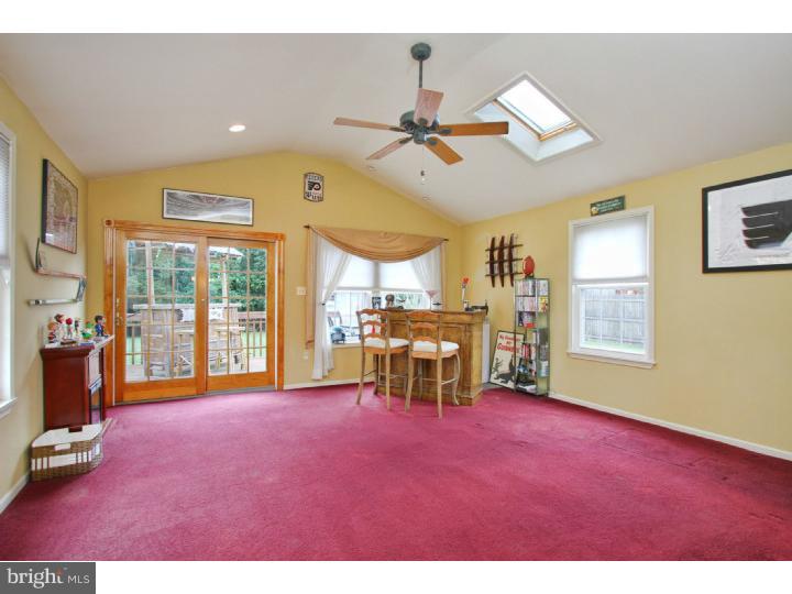 104 Canter Road Logan Township, NJ 08085 - Photo 5 of 16 Family Room