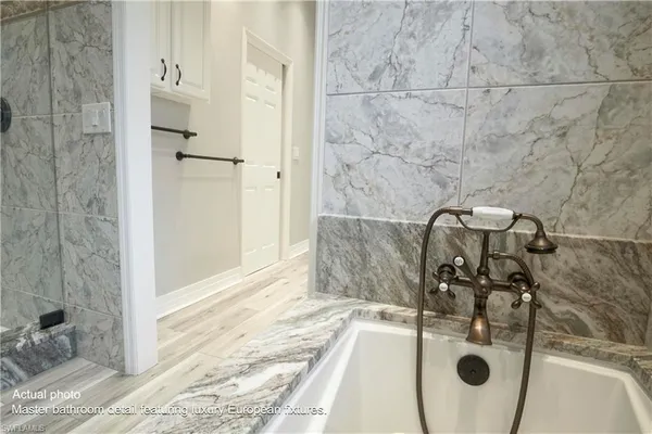 $799,000 | 4445 2nd Avenue Northeast, Naples, FL 34120