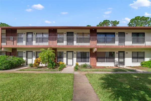 $1,100 | 108 Lacosta Lane, Unit 614, Daytona Beach, FL 32114