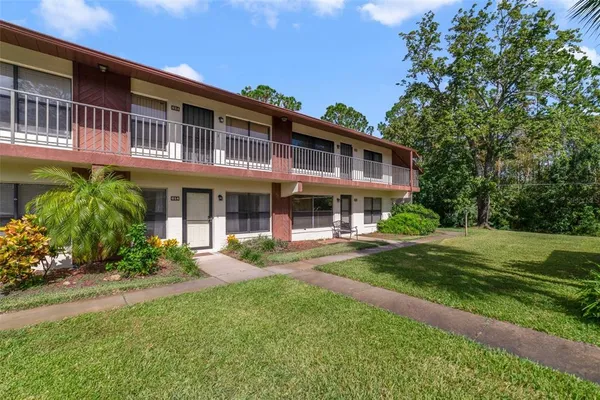 $1,100 | 108 Lacosta Lane, Unit 614, Daytona Beach, FL 32114