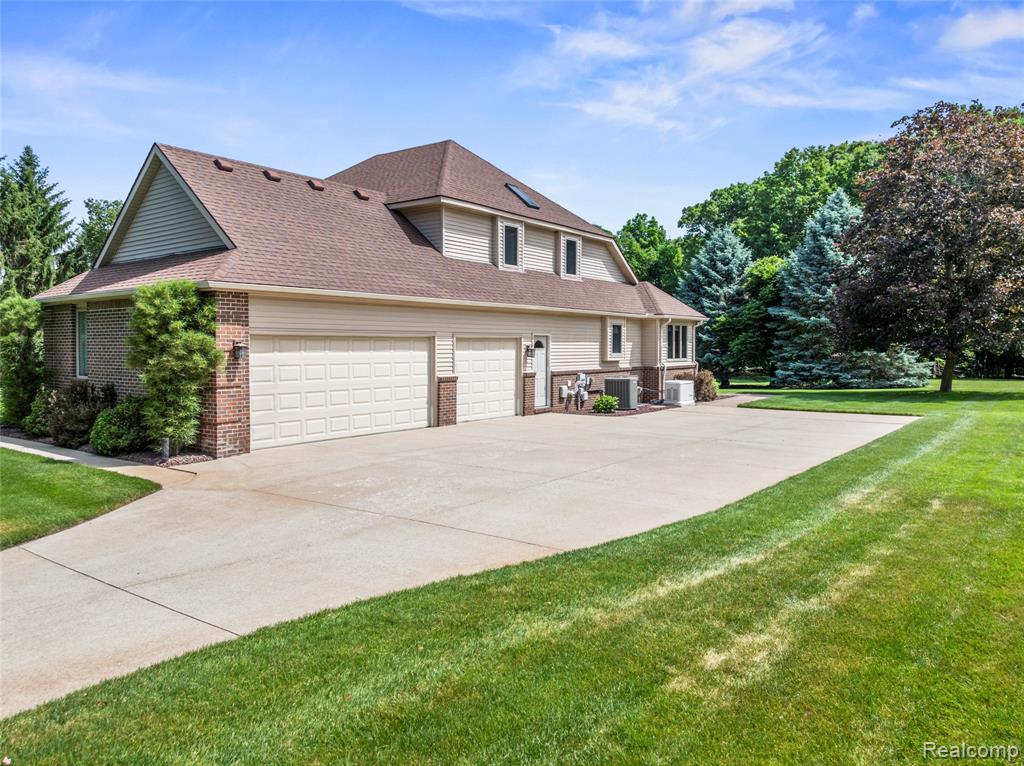 6541 East Ridge Court Brighton, MI 48116 - Photo 3 of 50