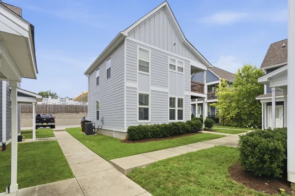 $2,395 | 802 Briar Circle, Madison, TN 37115