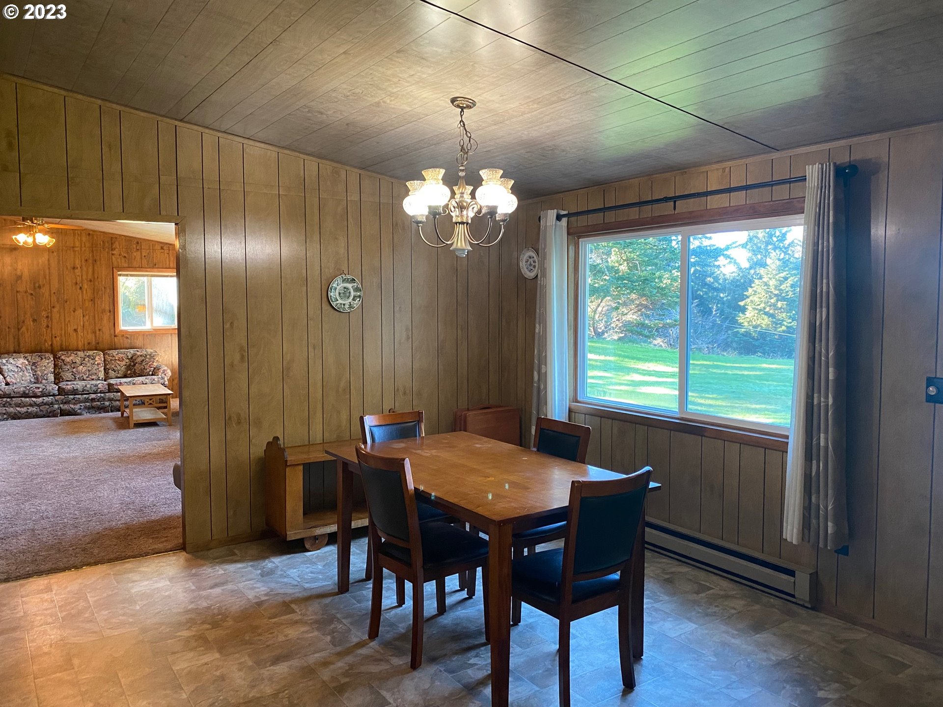 59547 Seven Devils Road Bandon, OR 97411 - Photo 23 of 48 Dining Room