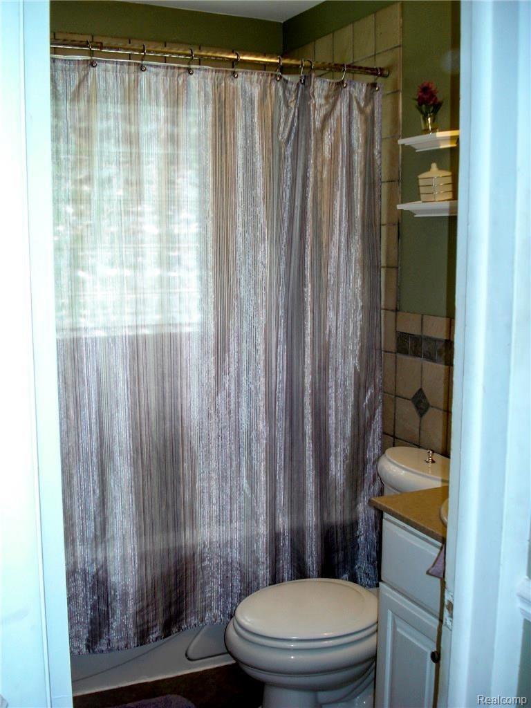 47333 Roland Street Utica, MI 48317 - Photo 18 of 25 DSC05286.JPG