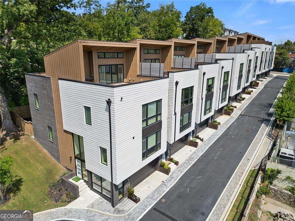 1631 Overlook Way Atlanta, GA 30318 - Photo 39 of 43 Gallery Image 39