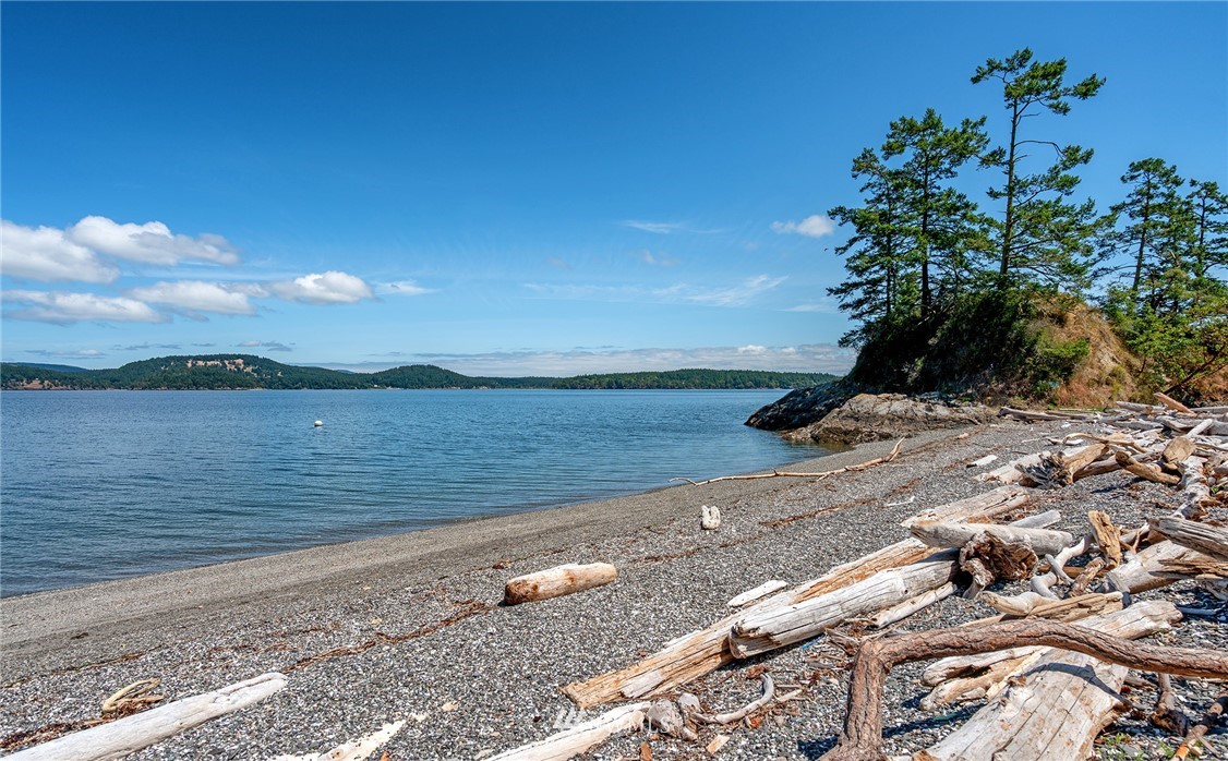 2787 Lopez Sound Road Lopez Island, WA 98261 - Photo 16 of 26