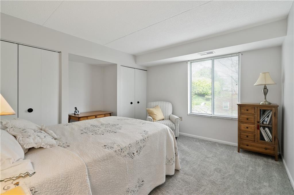 2120 Greentree Road, Unit 705E Pittsburgh, PA 15220 - Photo 20 of 27 Gallery Image 20