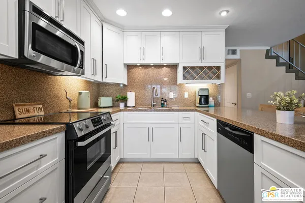 $2,800 | 45405 Lupine Lane, Unit 18, Palm Desert, CA 92260