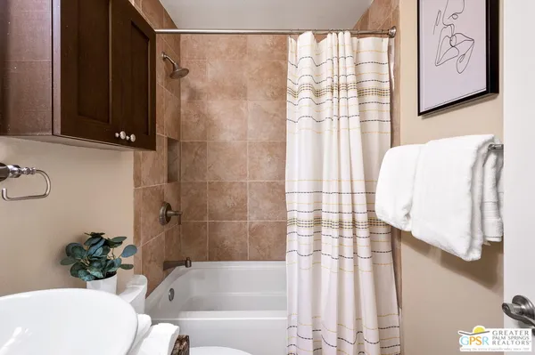 $2,800 | 45405 Lupine Lane, Unit 18, Palm Desert, CA 92260