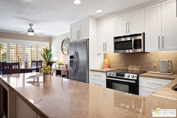 $2,800 | 45405 Lupine Lane, Unit 18, Palm Desert, CA 92260