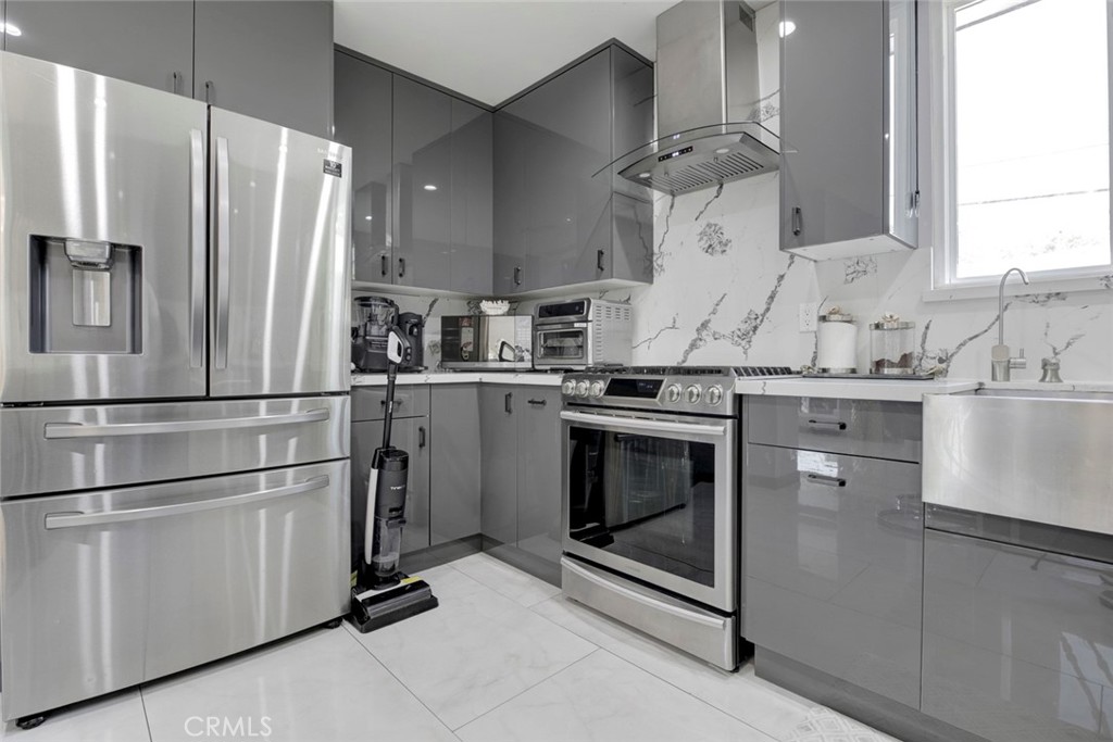 749 Stanford Road Burbank, CA 91504 - Photo 14 of 38