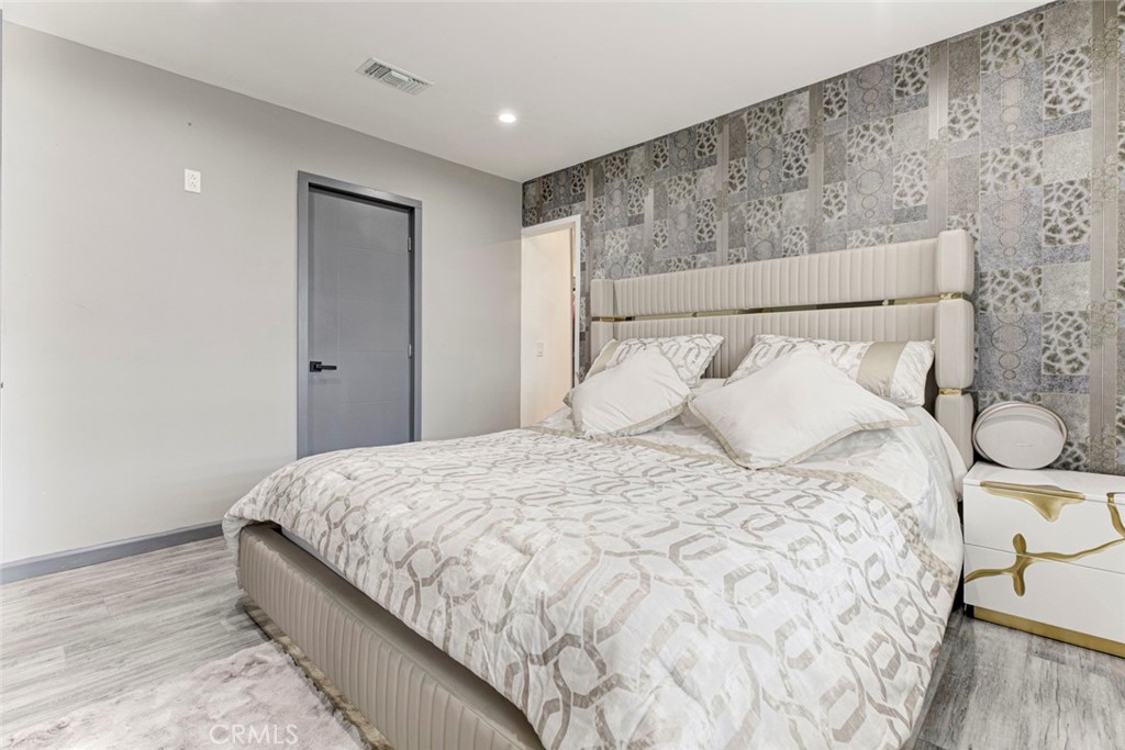 749 Stanford Road Burbank, CA 91504 - Photo 16 of 38