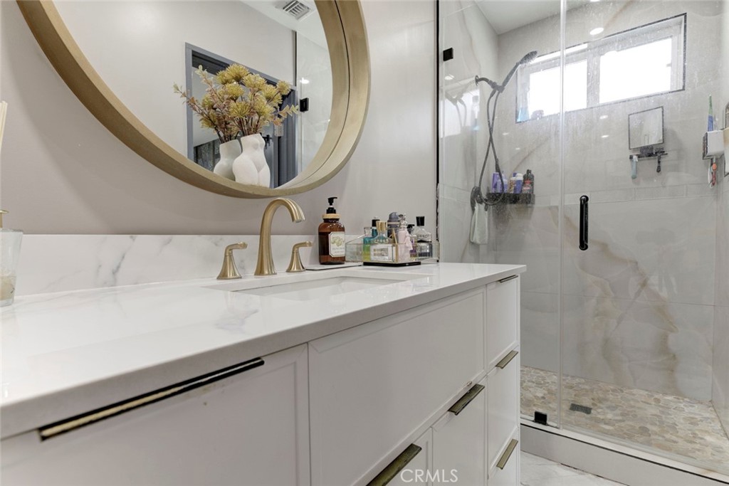 749 Stanford Road Burbank, CA 91504 - Photo 18 of 38