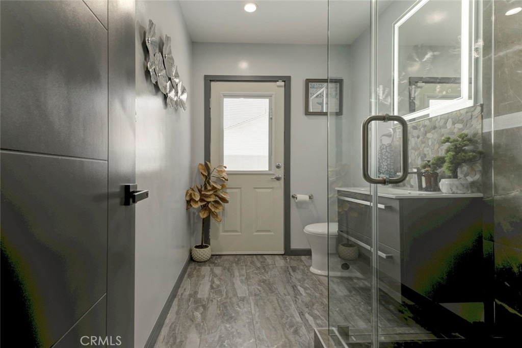 749 Stanford Road Burbank, CA 91504 - Photo 24 of 38