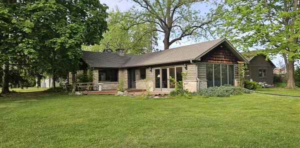 $449,900 | 29303 Evergreen Drive, Waterford, WI 53185