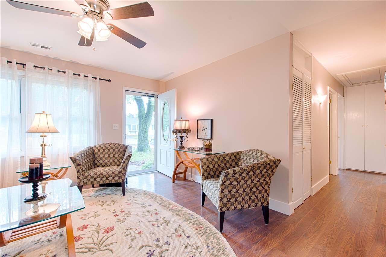 2425 Lexington Road Evansville, IN 47720 - Photo 11 of 33 Gallery Image 11