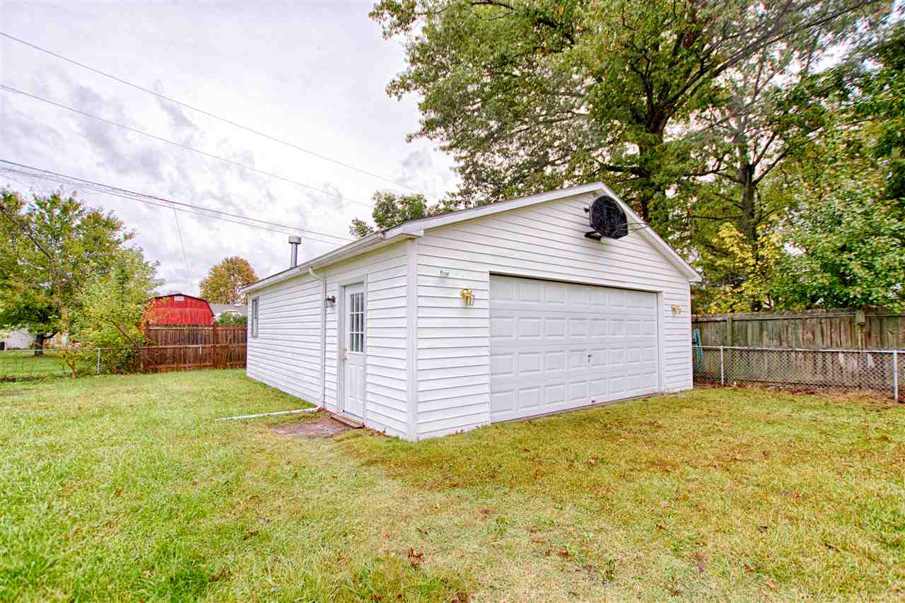2425 Lexington Road Evansville, IN 47720 - Photo 31 of 33 Gallery Image 31