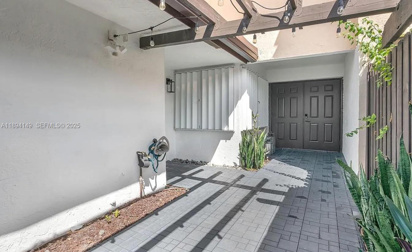 6850 Northwest 2nd Avenue, Unit 34 Boca Raton, FL 33487 - Photo 20 of 23 a front view of a house