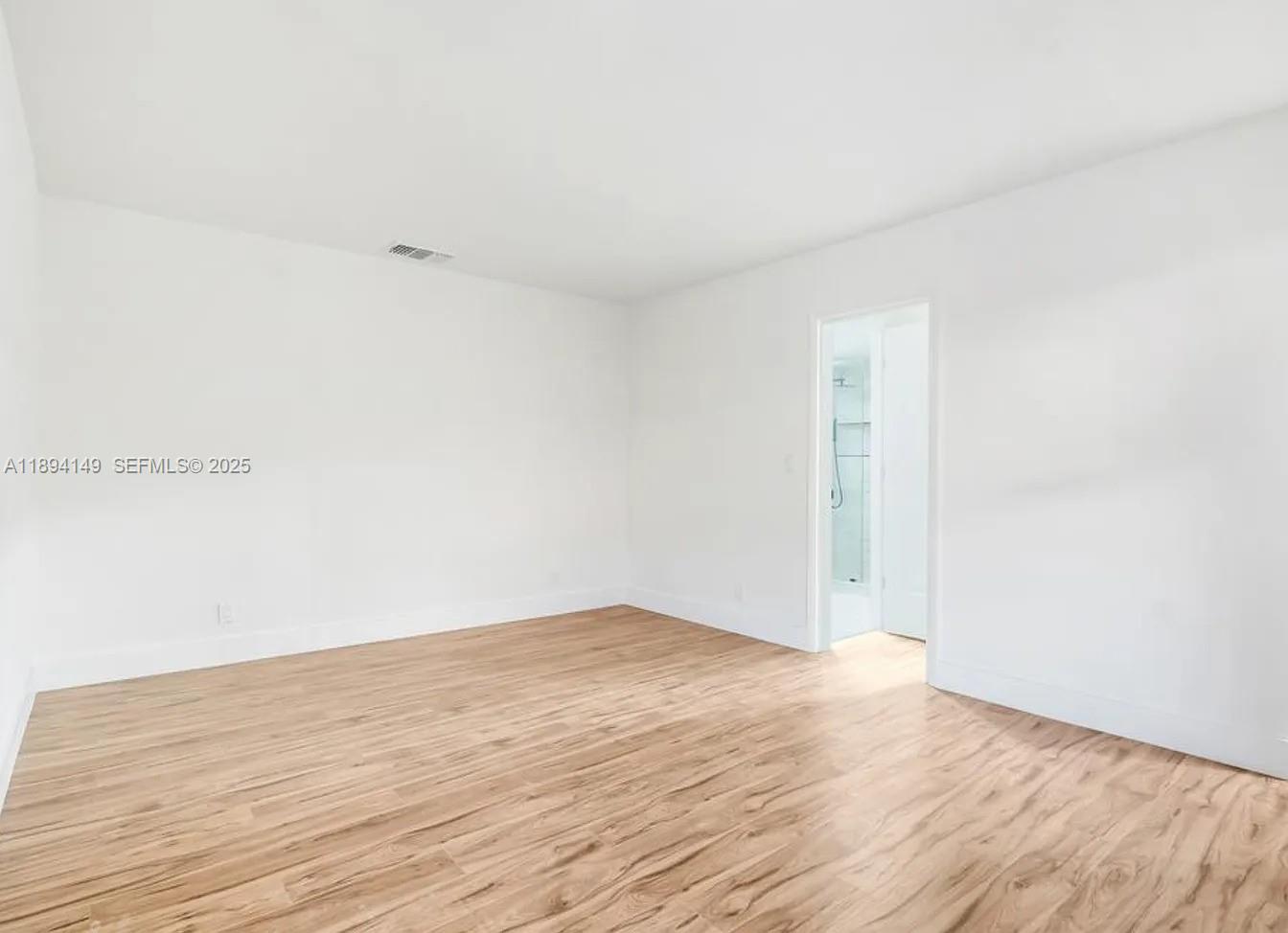 6850 Northwest 2nd Avenue, Unit 34 Boca Raton, FL 33487 - Photo 7 of 23 a view of an empty room