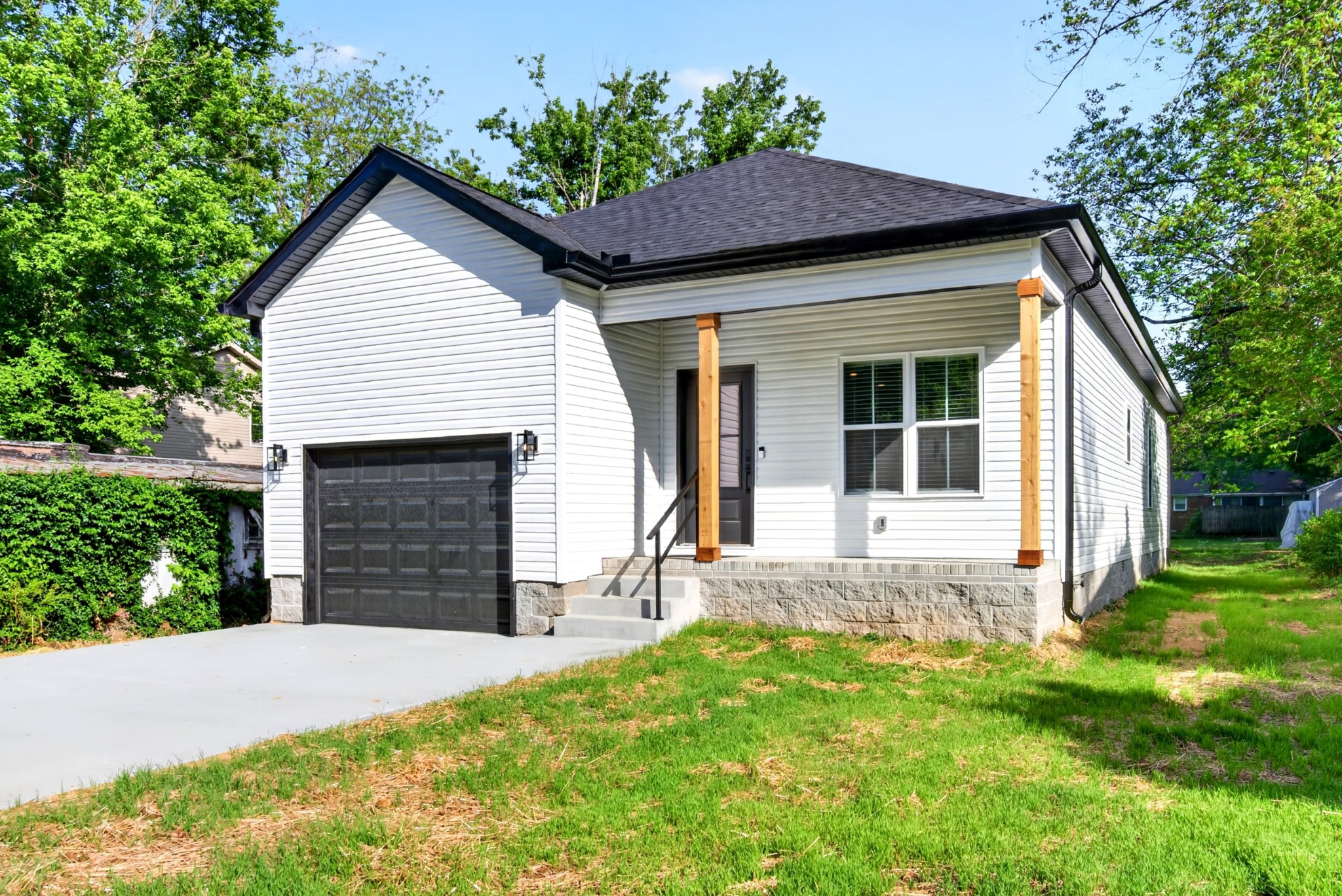 359 3rd Street Guthrie, KY 42234 - Photo 1 of 37