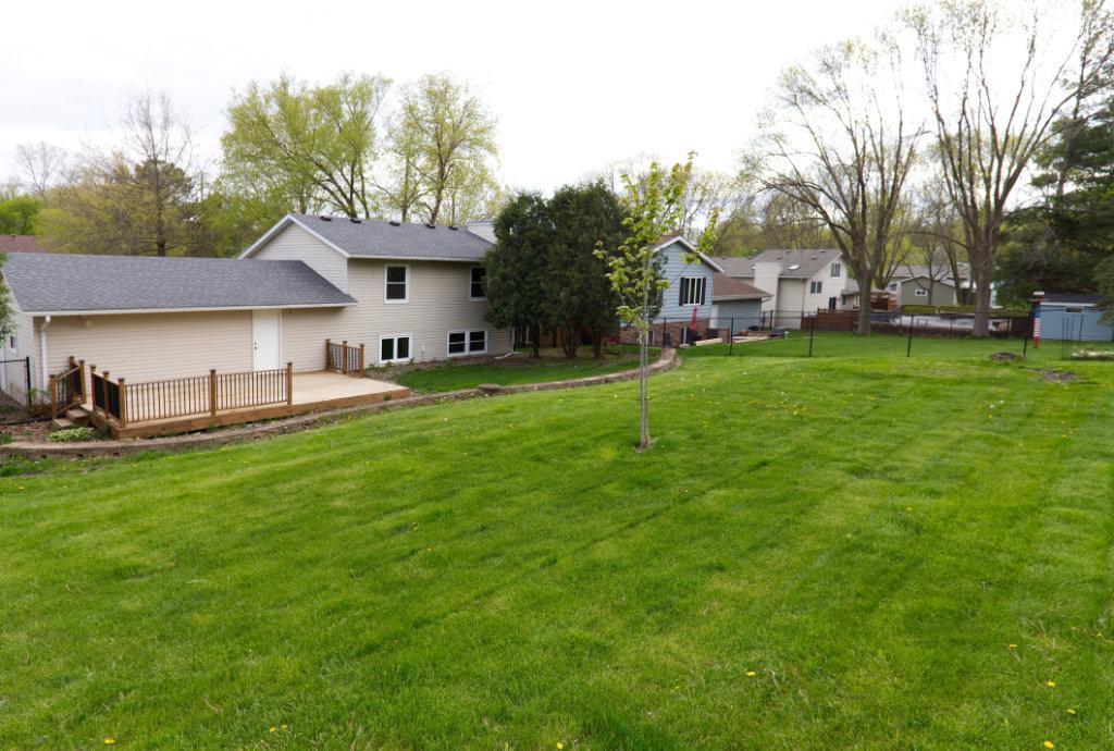 509 Meadow Run Drive Southwest Rochester, MN 55902 - Photo 3 of 31