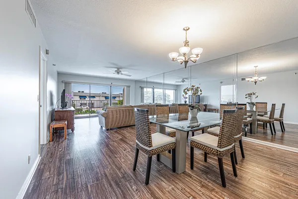 $4,000 | 1055 Ocean Drive, Unit 202, Juno Beach, FL 33408