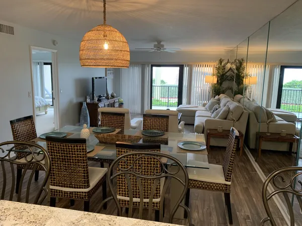 $4,000 | 1055 Ocean Drive, Unit 202, Juno Beach, FL 33408