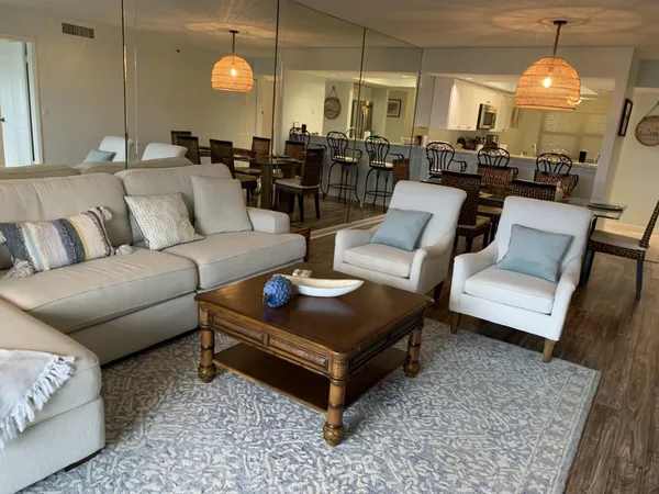 $4,000 | 1055 Ocean Drive, Unit 202, Juno Beach, FL 33408