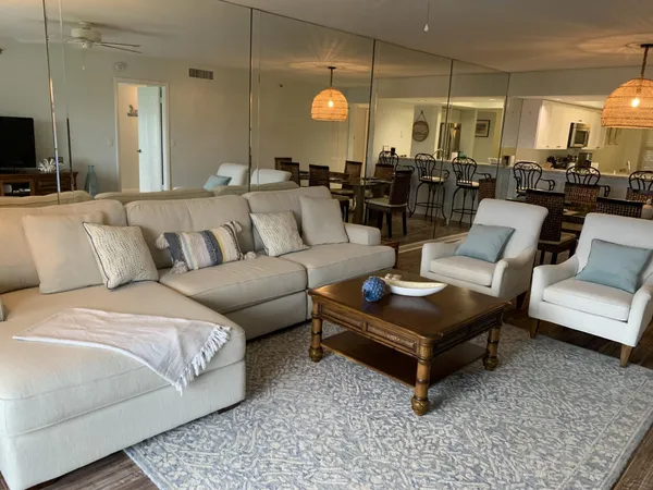 $4,000 | 1055 Ocean Drive, Unit 202, Juno Beach, FL 33408