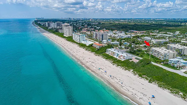 $4,000 | 1055 Ocean Drive, Unit 202, Juno Beach, FL 33408