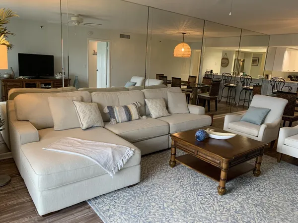 $4,000 | 1055 Ocean Drive, Unit 202, Juno Beach, FL 33408