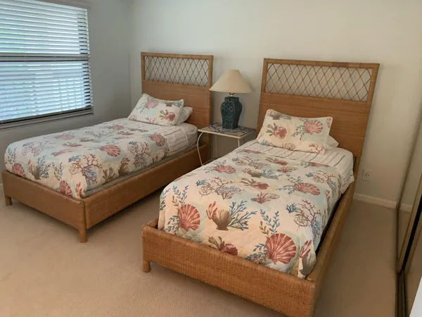 $4,000 | 1055 Ocean Drive, Unit 202, Juno Beach, FL 33408