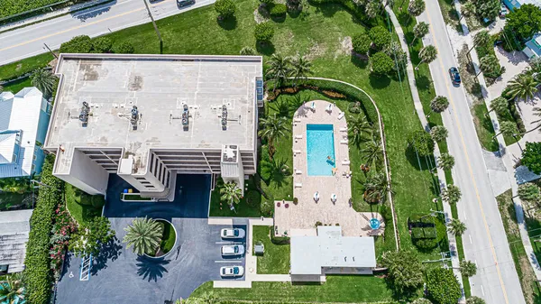 $4,000 | 1055 Ocean Drive, Unit 202, Juno Beach, FL 33408