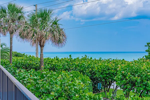 $4,000 | 1055 Ocean Drive, Unit 202, Juno Beach, FL 33408