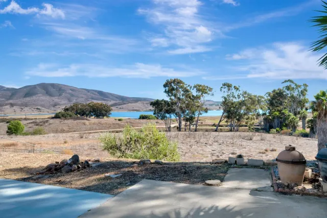 $899,900 | 9421 Avenida Acero, Spring Valley, CA 91977