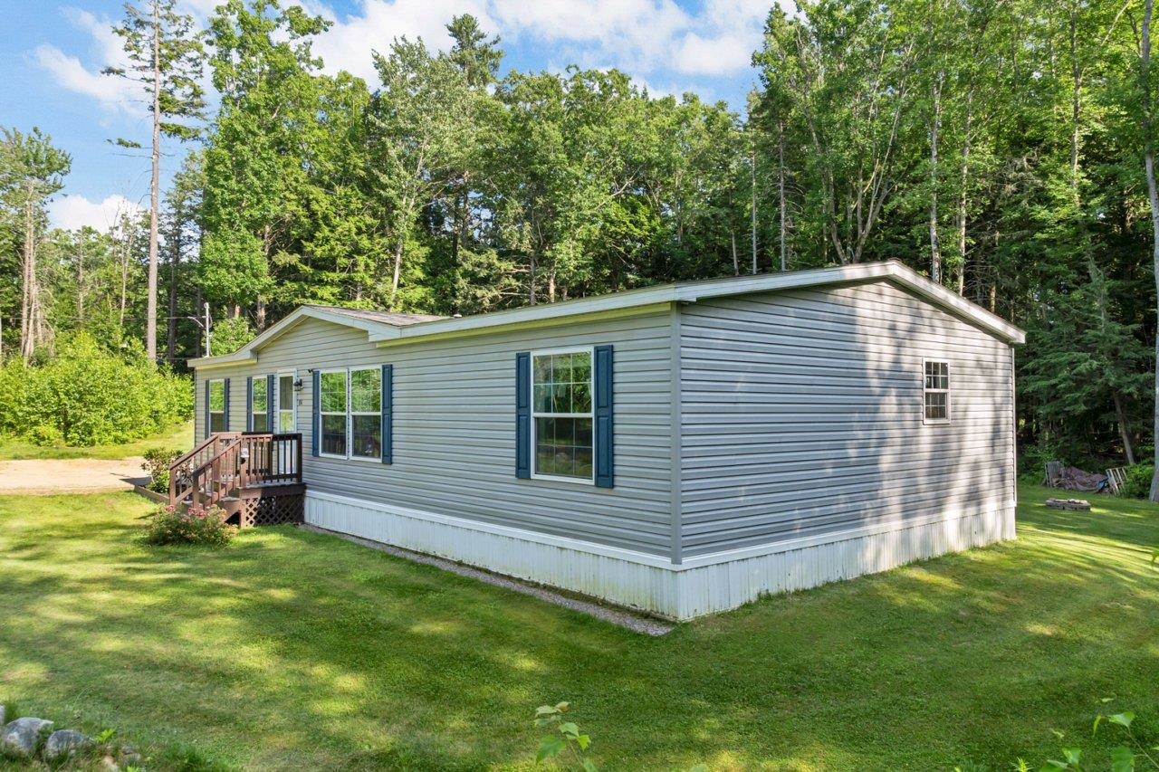 954 Ten Rod Road Farmington, NH 03835 - Photo 3 of 32