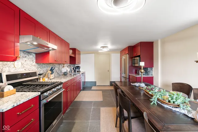 $1,299,000 | 4601 West Legacy Drive, Muncie, IN 47304