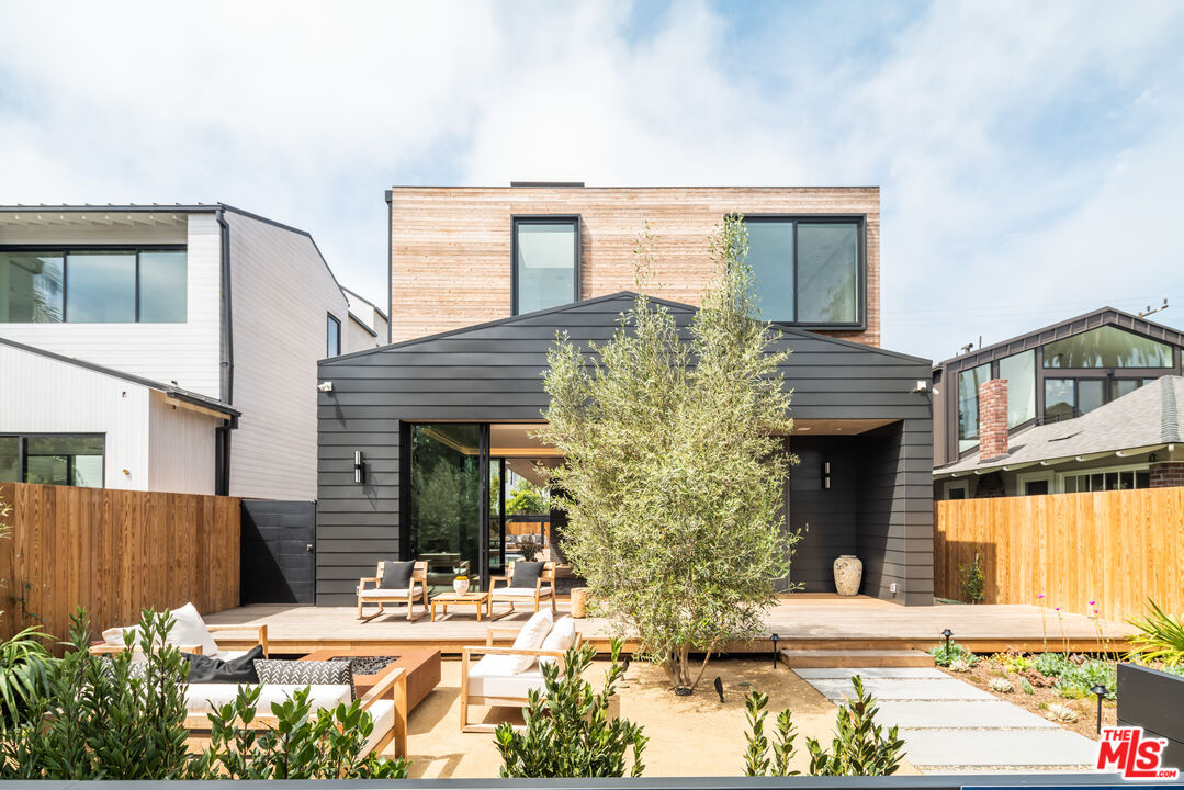 a view of a house with street