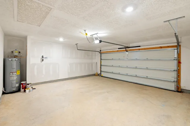 $1,995 | 924 Sandbar Loop, Crestview, FL 32539