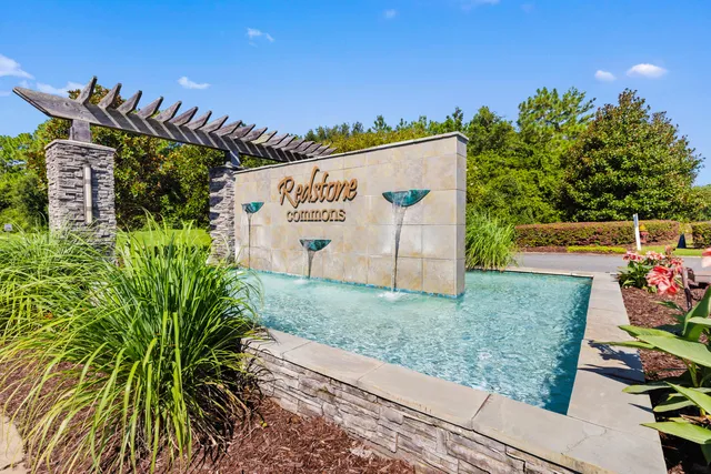 $1,995 | 924 Sandbar Loop, Crestview, FL 32539