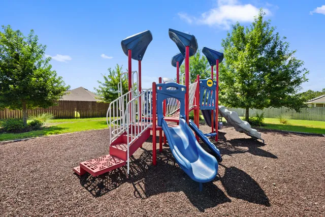 $1,995 | 924 Sandbar Loop, Crestview, FL 32539