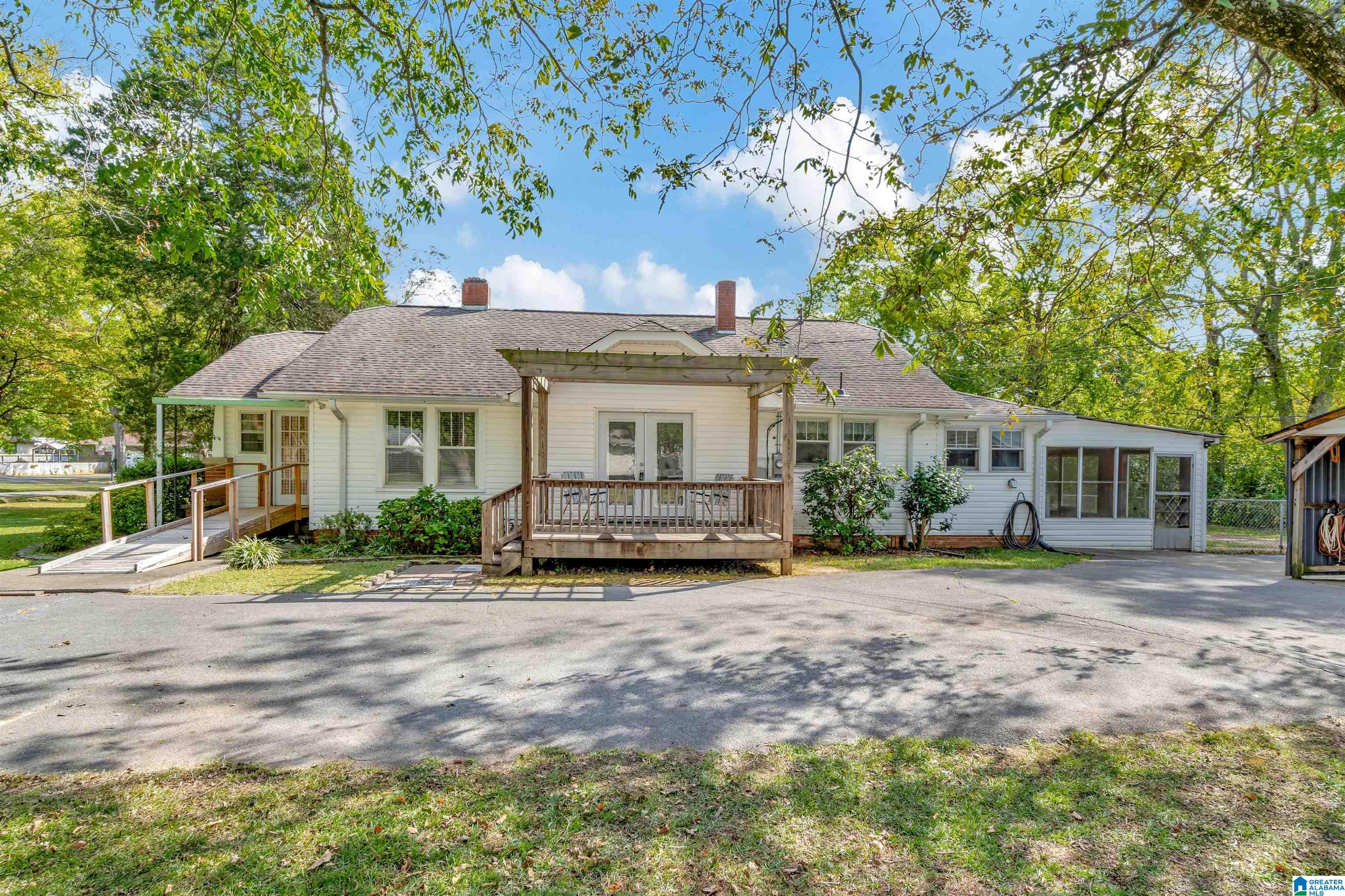 105 Rollingview Street Gadsden, AL 35903 - Photo 4 of 41