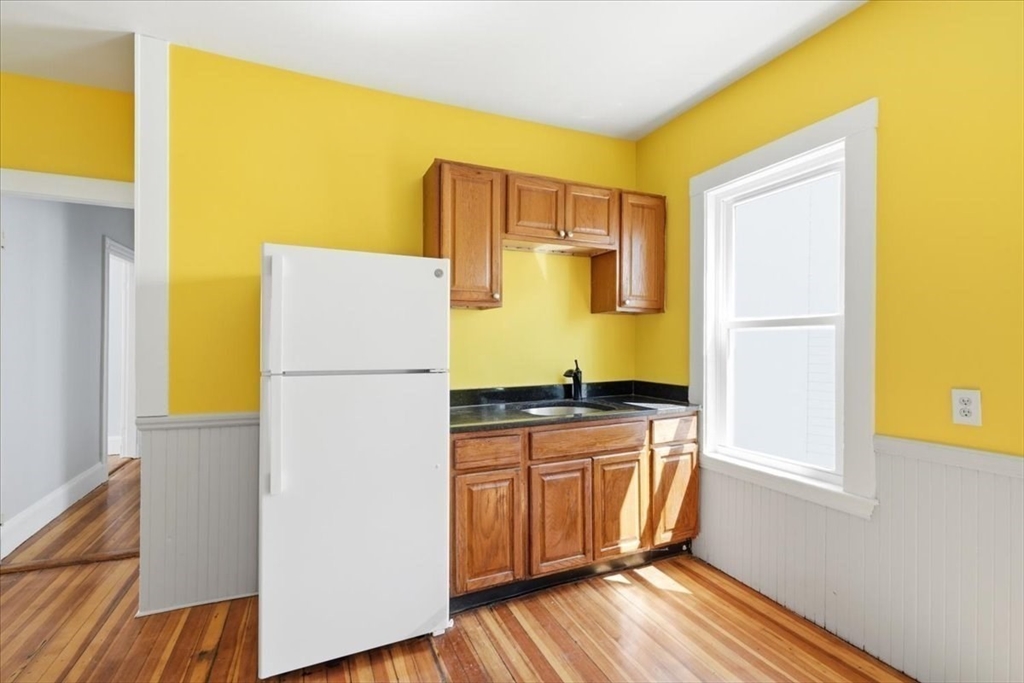 29 Mt Ida Road, Unit 3 Boston, MA 02122 - Photo 6 of 22 Gallery Image 6
