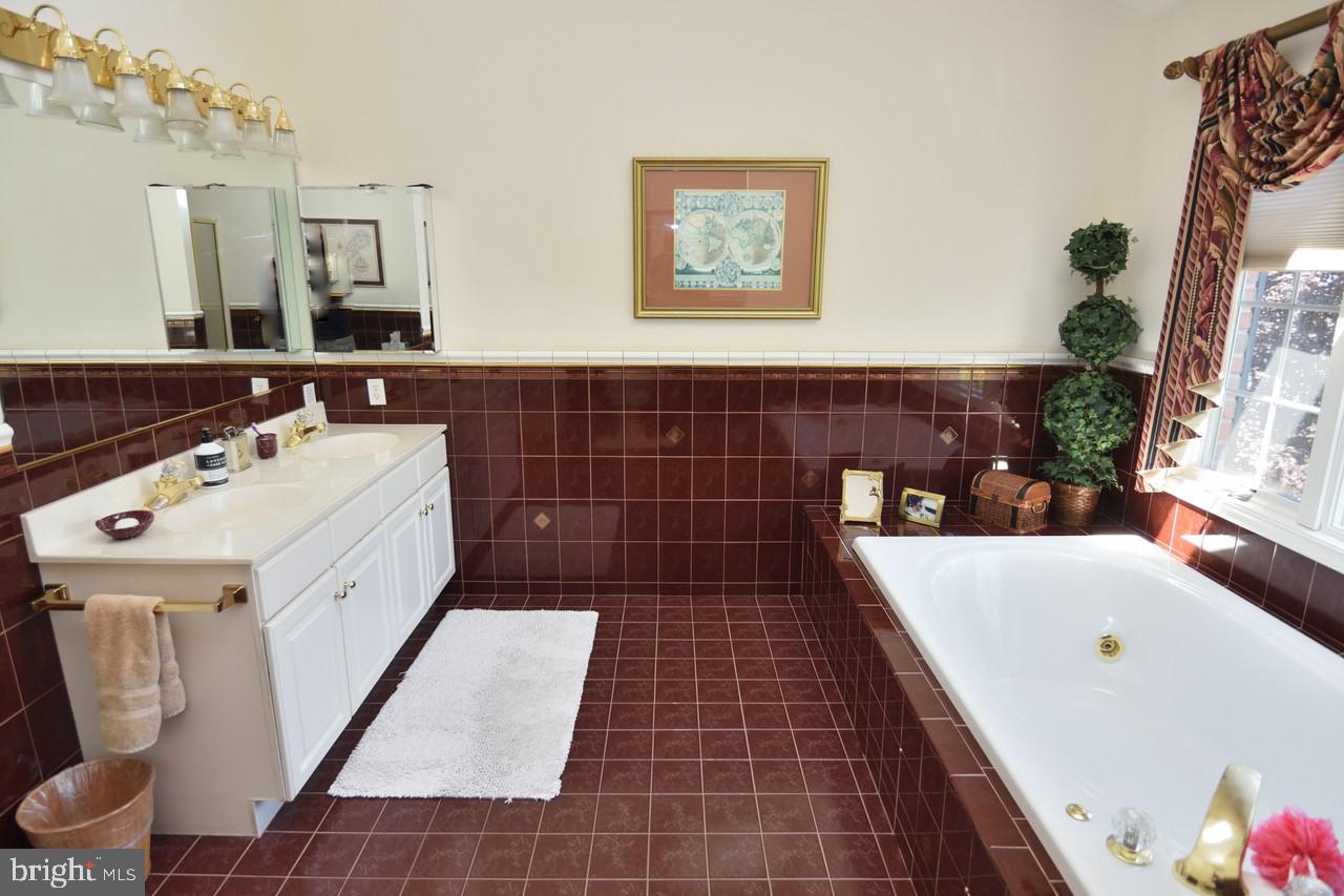 3201 Regency Drive Sinking Spring, PA 19608 - Photo 42 of 55